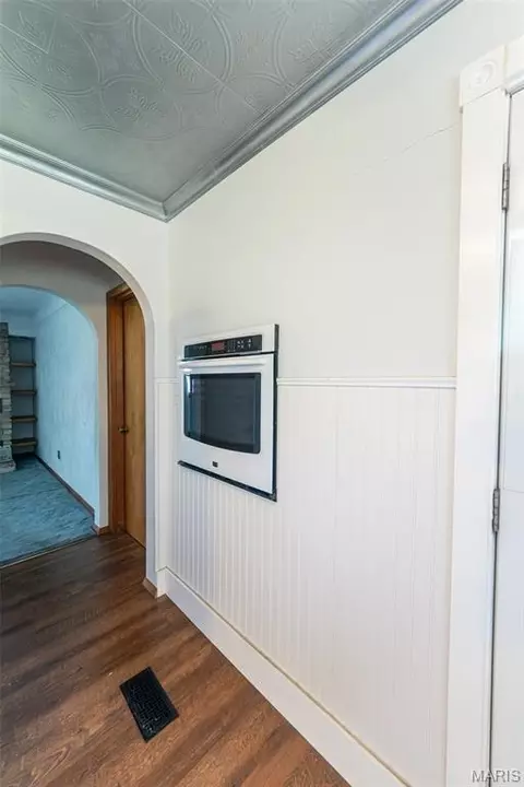 Entry Way - 609 Elm Ave, Bland, MO 65014 photo 1 of 1