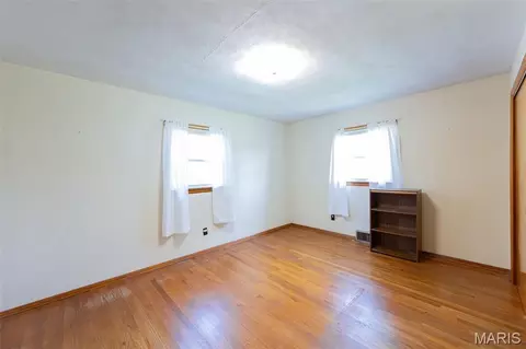 Bedroom - 609 Elm Ave, Bland, MO 65014 photo 3 of 7
