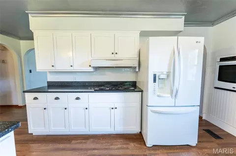 Kitchen - 609 Elm Ave, Bland, MO 65014 photo 3 of 3