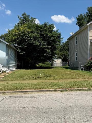 6639 Bartmer Ave, Saint Louis, MO 63130