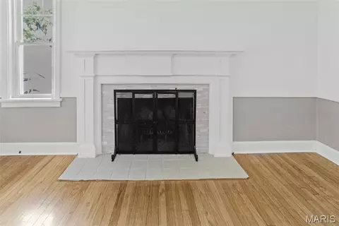 Living - 204 Marilyn Dr, O'fallon, IL 62269 photo 3 of 5