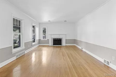 Living - 204 Marilyn Dr, O'fallon, IL 62269 photo 1 of 5