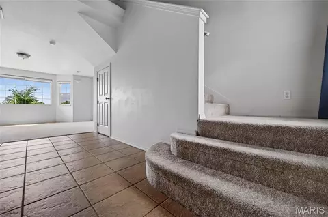 Entry Way - 150 Hickory Ridge Dr, Saint Robert, MO 65584 photo 1 of 4