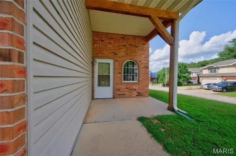 Exterior - 150 Hickory Ridge Dr, Saint Robert, MO 65584 photo 4 of 5