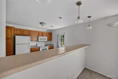 Kitchen - 150 Hickory Ridge Dr, Saint Robert, MO 65584 photo 3 of 3