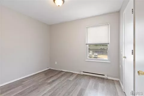Bedroom - 560 E Cherry St, Troy, MO 63379 photo 11 of 16