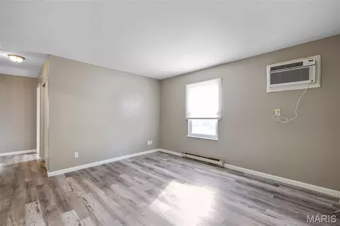 Living - 560 E Cherry St, Troy, MO 63379 photo 9 of 12