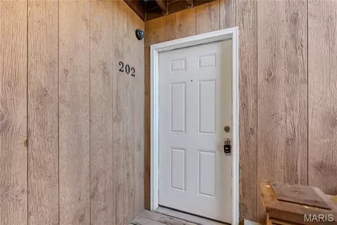 Exterior - 560 E Cherry St, Troy, MO 63379 photo 1 of 8