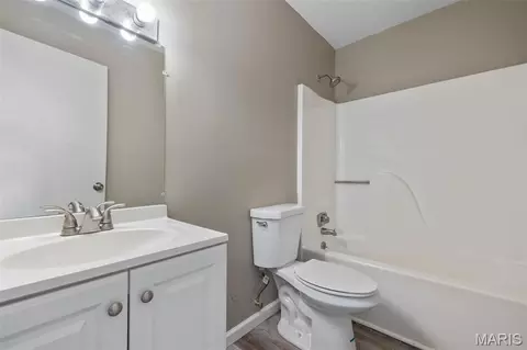 Bath - 560 E Cherry St, Troy, MO 63379 photo 6 of 6