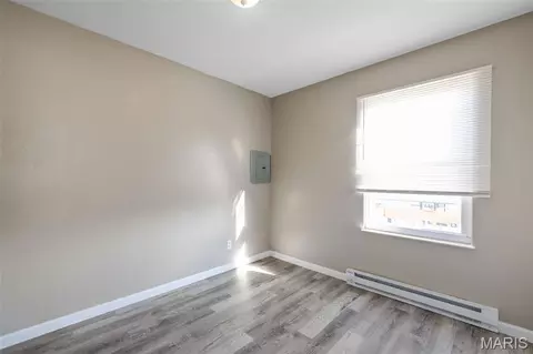 Bedroom - 560 E Cherry St, Troy, MO 63379 photo 13 of 16