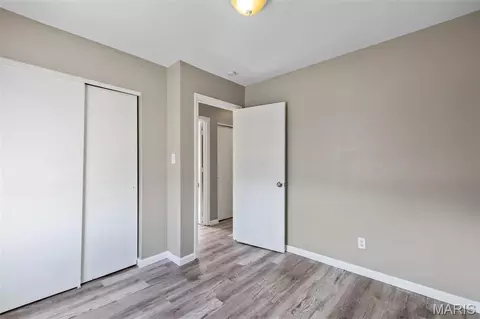 Bedroom - 560 E Cherry St, Troy, MO 63379 photo 14 of 16