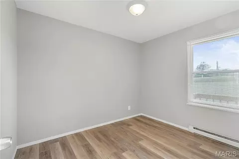 Bedroom - 560 E Cherry St, Troy, MO 63379 photo 6 of 16