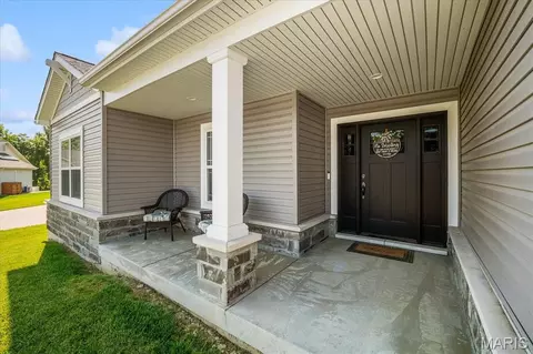 Exterior - 1209 Bayley Dr, O'fallon, IL 62269 photo 4 of 11