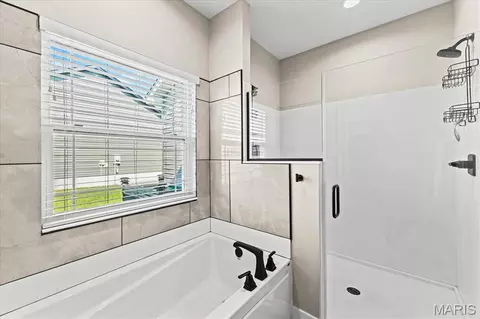 Bath - 1209 Bayley Dr, O'fallon, IL 62269 photo 3 of 5