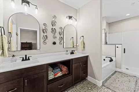 Bath - 1209 Bayley Dr, O'fallon, IL 62269 photo 1 of 5