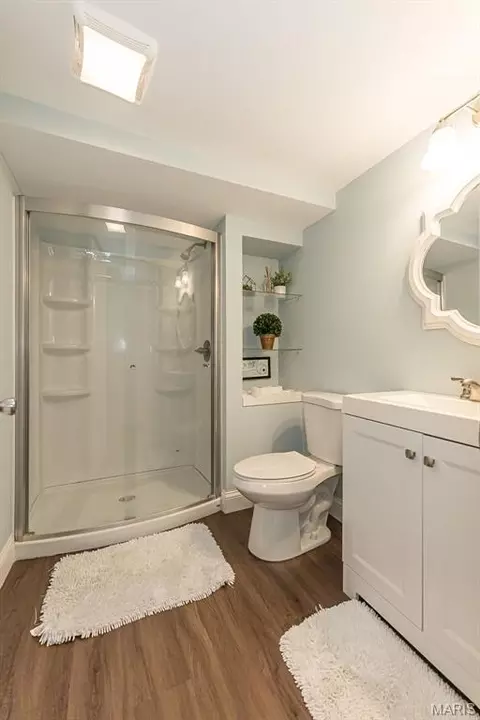 Bath - 436 White Chapel Dr, O'fallon, MO 63368 photo 6 of 6