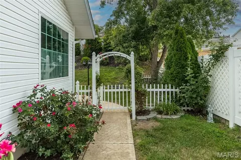 Exterior - 436 White Chapel Dr, O'fallon, MO 63368 photo 8 of 8
