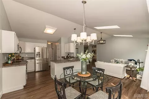 Dining - 436 White Chapel Dr, O'fallon, MO 63368 photo 3 of 3