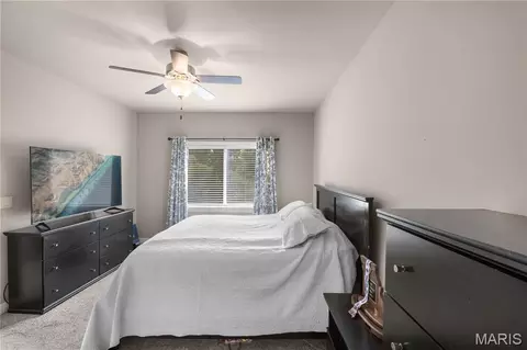 Bedroom - 278 Pleasant Lake Ct, Jackson, MO 63755 photo 2 of 4