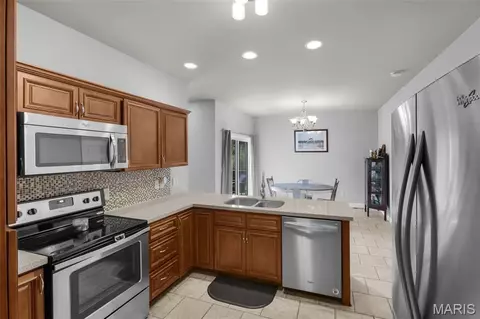 Kitchen - 278 Pleasant Lake Ct, Jackson, MO 63755 photo 1 of 2