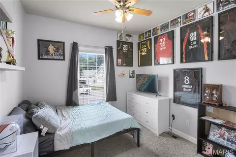 Bedroom - 278 Pleasant Lake Ct, Jackson, MO 63755 photo 3 of 4