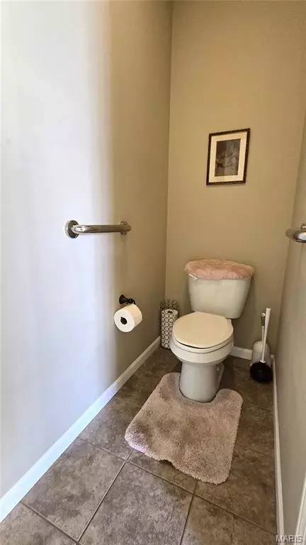 Bath - 13300 Sterling Hills Dr, Rolla, MO 65401 photo 3 of 18
