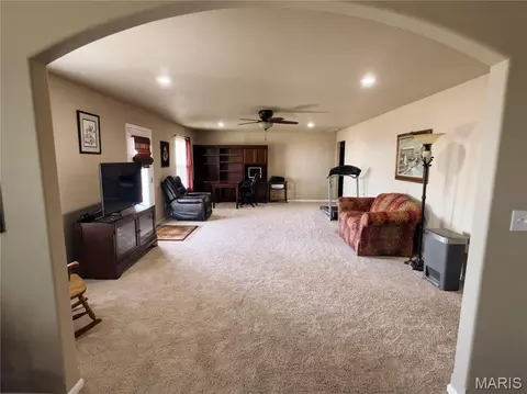 Living - 13300 Sterling Hills Dr, Rolla, MO 65401 photo 4 of 4