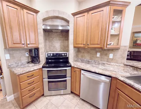 Kitchen - 13300 Sterling Hills Dr, Rolla, MO 65401 photo 5 of 6