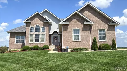 Exterior - 13300 Sterling Hills Dr, Rolla, MO 65401 photo 3 of 20