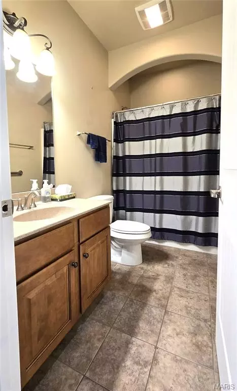 Bath - 13300 Sterling Hills Dr, Rolla, MO 65401 photo 15 of 18