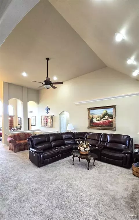 Living - 13300 Sterling Hills Dr, Rolla, MO 65401 photo 2 of 4