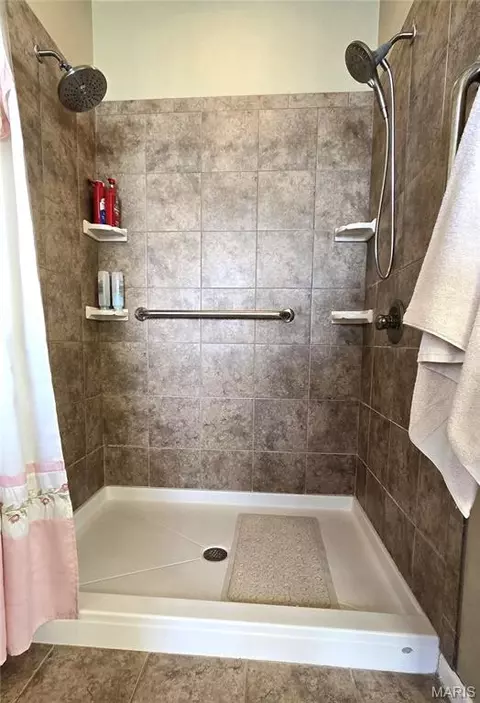 Bath - 13300 Sterling Hills Dr, Rolla, MO 65401 photo 9 of 18