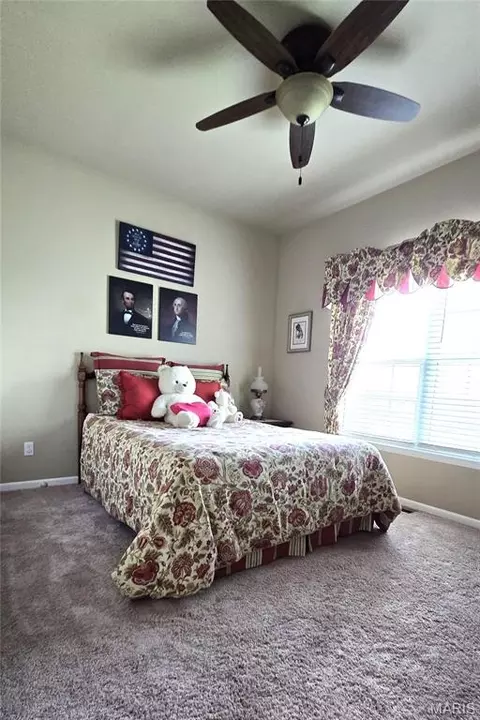 Bedroom - 13300 Sterling Hills Dr, Rolla, MO 65401 photo 9 of 13