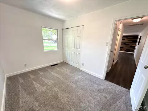 Bedroom - 608 Devonshire Dr, Belleville, IL 62226 photo 5 of 7