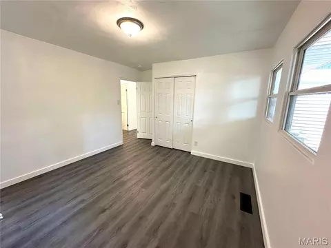Bedroom - 608 Devonshire Dr, Belleville, IL 62226 photo 6 of 7