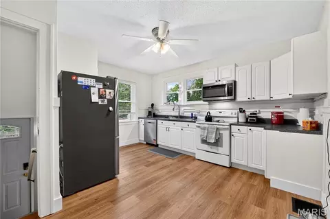 Kitchen - 3215 Fee Fee Rd, Bridgeton, MO 63044 photo 2 of 3