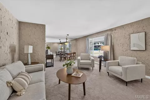 Living - 306 Portwind Pl, Ballwin, MO 63021 photo 1 of 4