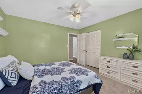 Bedroom - 306 Portwind Pl, Ballwin, MO 63021 photo 4 of 7