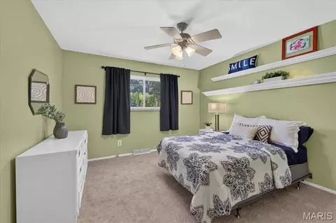 Bedroom - 306 Portwind Pl, Ballwin, MO 63021 photo 3 of 7