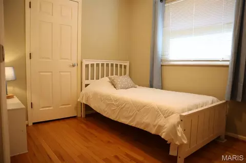Bedroom - 672 Towerwood Dr, Ballwin, MO 63021 photo 8 of 8
