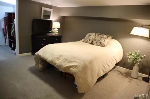 Bedroom - 672 Towerwood Dr, Ballwin, MO 63021 photo 4 of 8