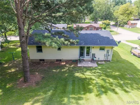 Exterior - 908 Odus Dr, Jackson, MO 63755 photo 4 of 7