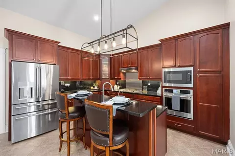 Kitchen - 417 Marbleton Cir, O'fallon, IL 62269 photo 1 of 5