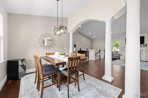 Dining - 417 Marbleton Cir, O'fallon, IL 62269 photo 2 of 2