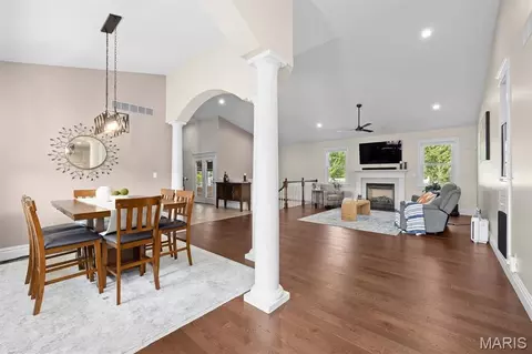 Dining - 417 Marbleton Cir, O'fallon, IL 62269 photo 1 of 2