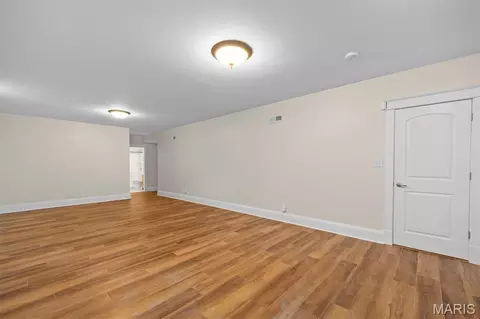 Living - 417 Marbleton Cir, O'fallon, IL 62269 photo 2 of 2