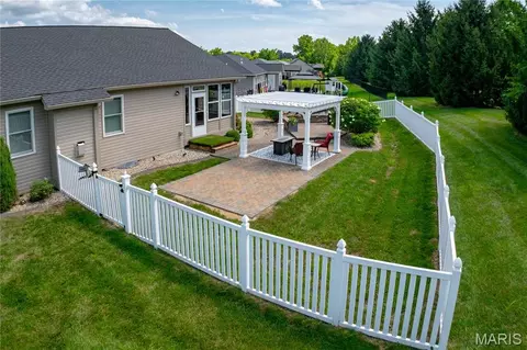 Exterior - 417 Marbleton Cir, O'fallon, IL 62269 photo 8 of 11