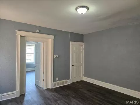 Living - 548 Eiler St, Saint Louis, MO 63111 photo 9 of 9