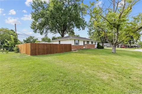 Exterior - 1205 Cypress Dr, O'fallon, MO 63366 photo 1 of 5