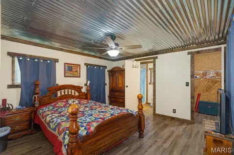 Bedroom - 18618 S Us Highway 63, Rolla, MO 65401 photo 2 of 4
